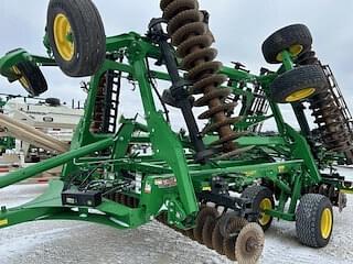 Image of John Deere 2660VT equipment image 1