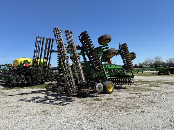 Image of John Deere 2660VT equipment image 2