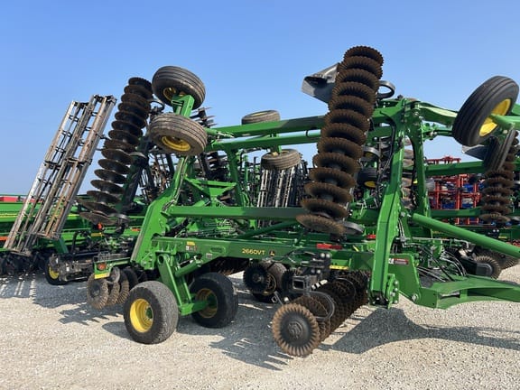 Main image John Deere 2660VT