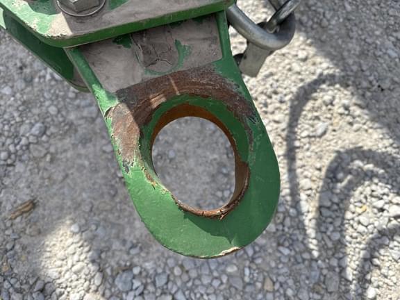 Image of John Deere 2660VT equipment image 2