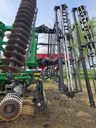 Image of John Deere 2660VT equipment image 3