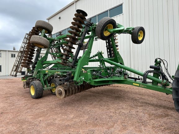 2022 John Deere 2660VT Equipment Image0