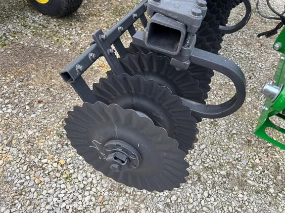 Image of John Deere 2660VT equipment image 3