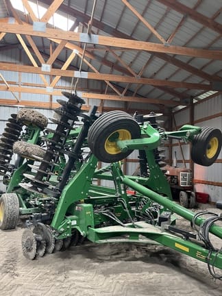 2022 John Deere 2660VT Equipment Image0