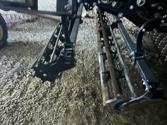 Image of John Deere 2660VT equipment image 3