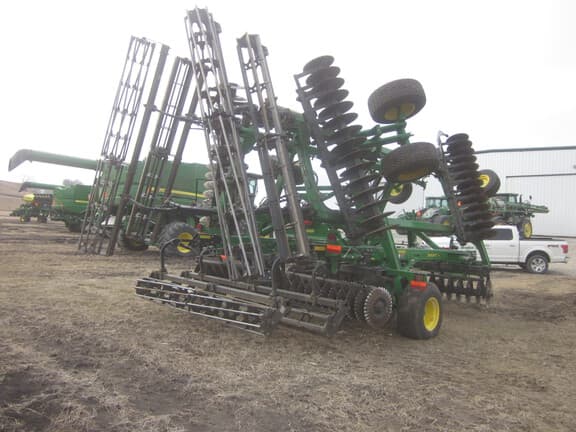 Image of John Deere 2660VT equipment image 4