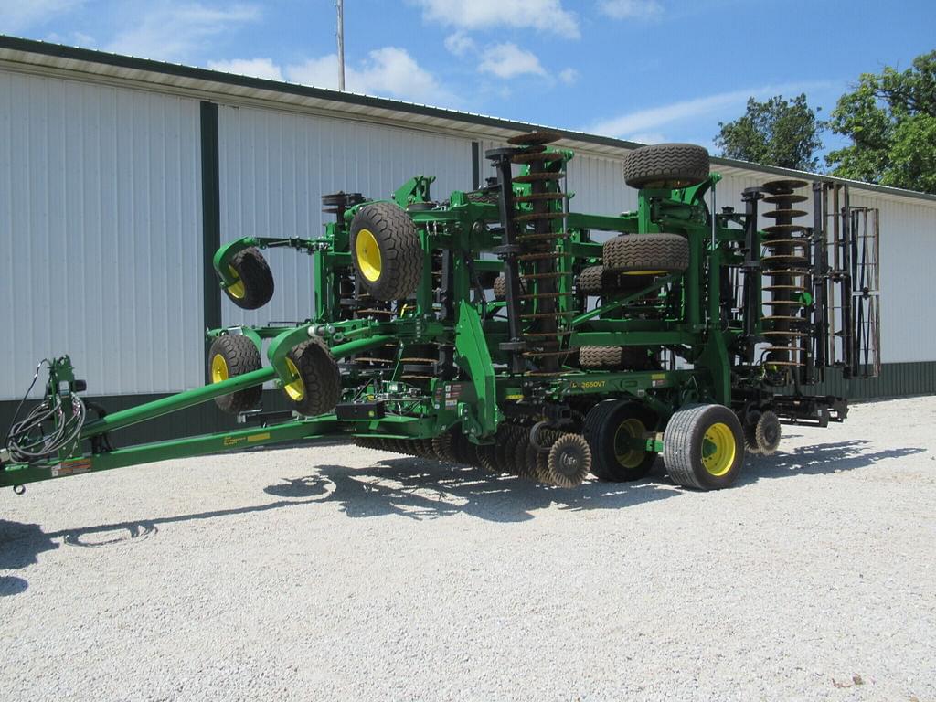 Image of John Deere 2660VT Primary image