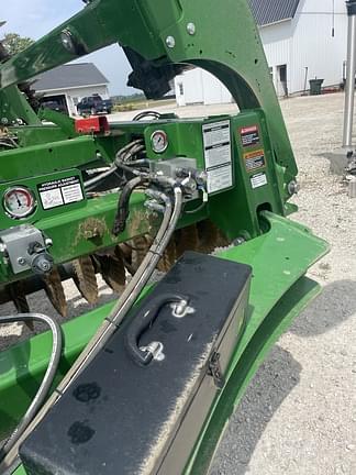 Image of John Deere 2660VT equipment image 2