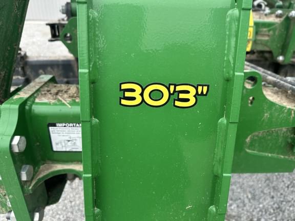 Image of John Deere 2660VT equipment image 1