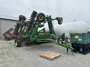 2022 John Deere 2660VT Image