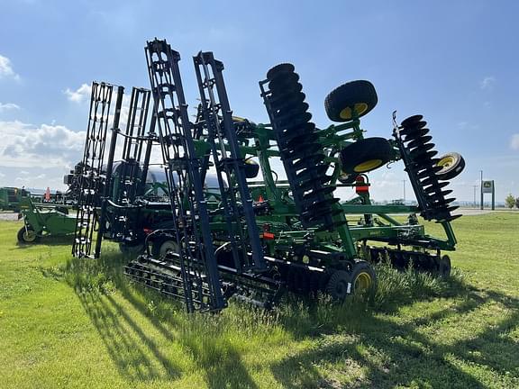 Image of John Deere 2660VT equipment image 4