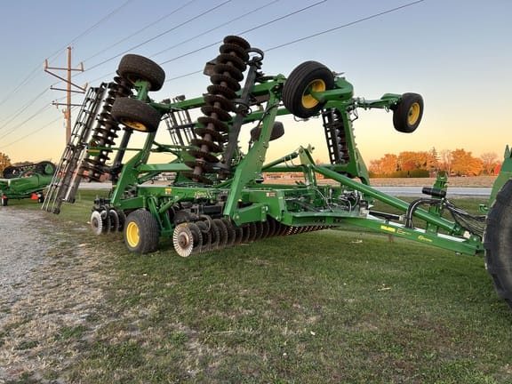2022 John Deere 2660VT Equipment Image0