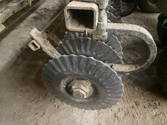 Image of John Deere 2660VT equipment image 3