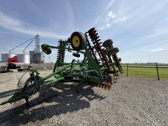 2022 John Deere 2660VT Equipment Image0