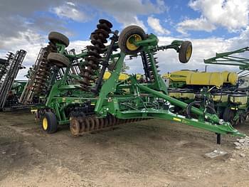 2022 John Deere 2660VT Equipment Image0