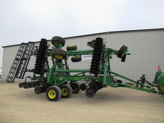 Image of John Deere 2660VT Primary image