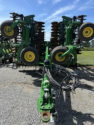 Image of John Deere 2660VT equipment image 4