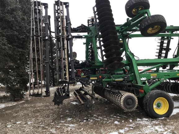 Image of John Deere 2660VT equipment image 2