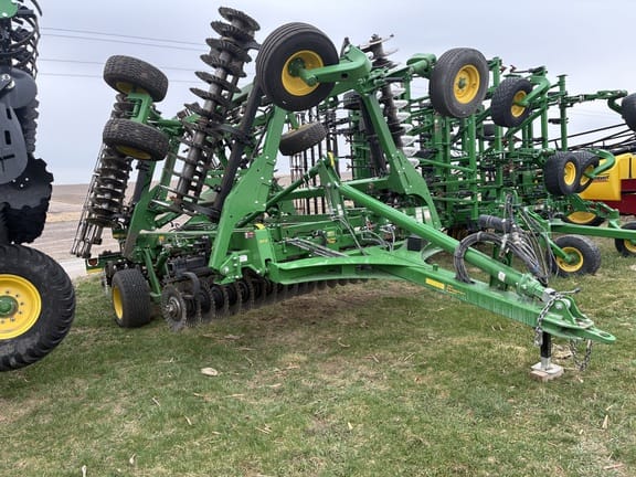 2022 John Deere 2660VT Equipment Image0