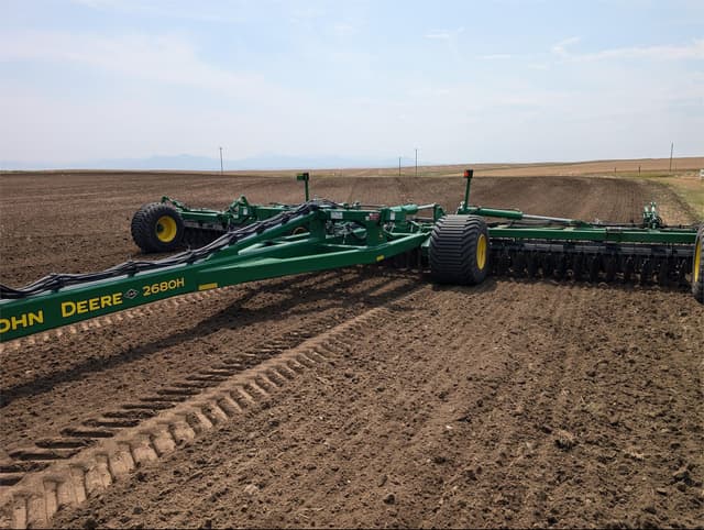 Image of John Deere 2680H equipment image 1