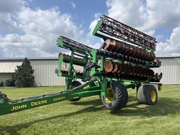 Image of John Deere 2680H equipment image 2