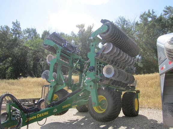Image of John Deere 2680H equipment image 2