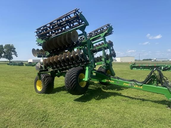 Image of John Deere 2680H equipment image 1