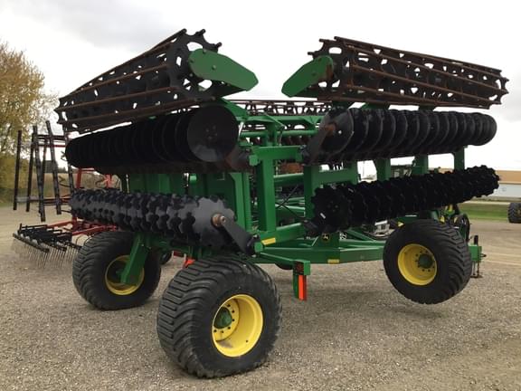 Image of John Deere 2680H equipment image 1