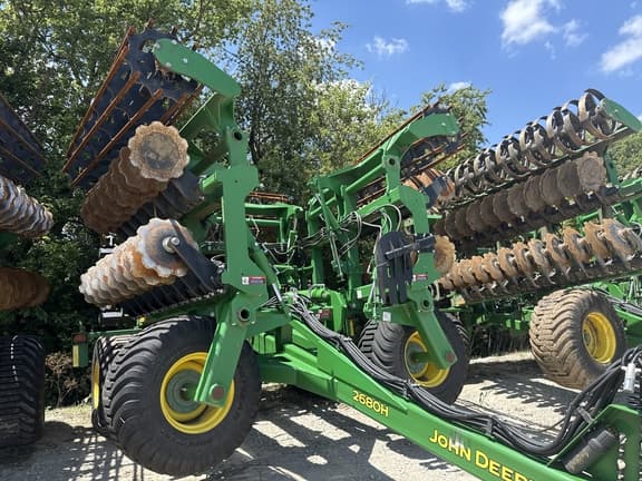 Image of John Deere 2680H equipment image 4