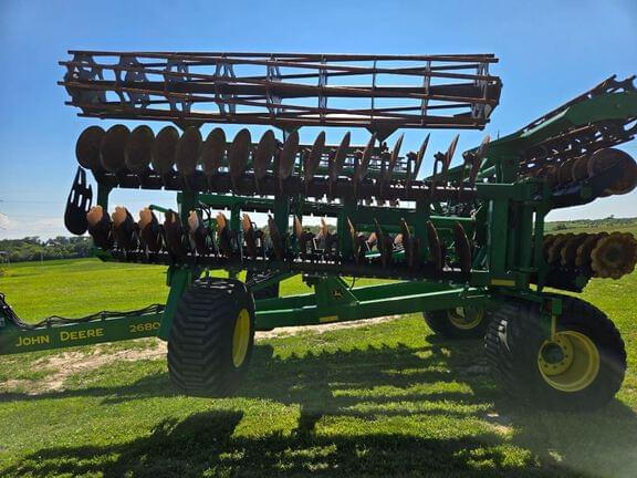 Image of John Deere 2680H equipment image 1