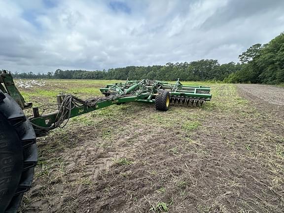 Image of John Deere 2680H equipment image 1