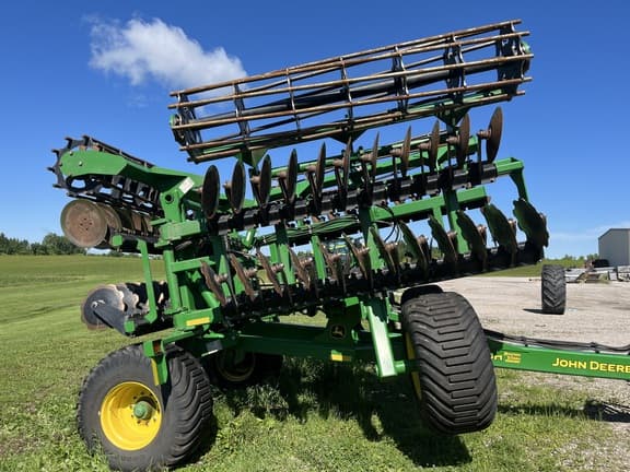 Image of John Deere 2680H equipment image 1