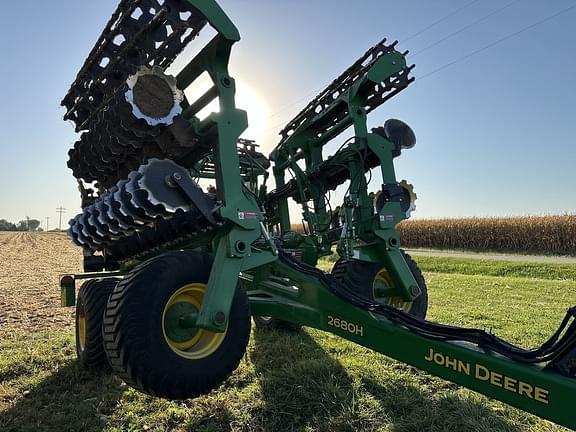 Image of John Deere 2680H equipment image 2