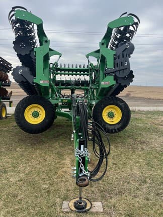 Image of John Deere 2680H equipment image 1