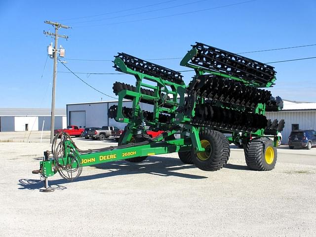 Image of John Deere 2680H equipment image 1