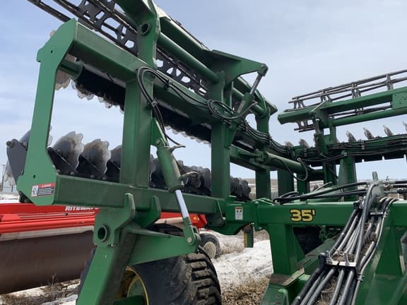 Image of John Deere 2680H equipment image 2