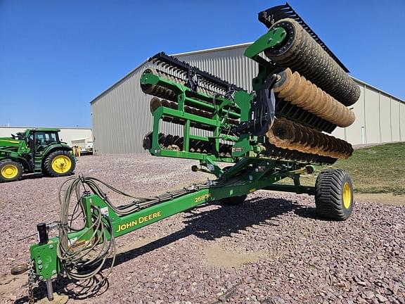 Image of John Deere 2680H equipment image 1