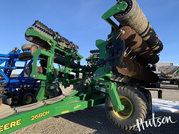 Image of John Deere 2680H equipment image 1