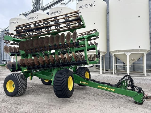 Image of John Deere 2680H equipment image 1