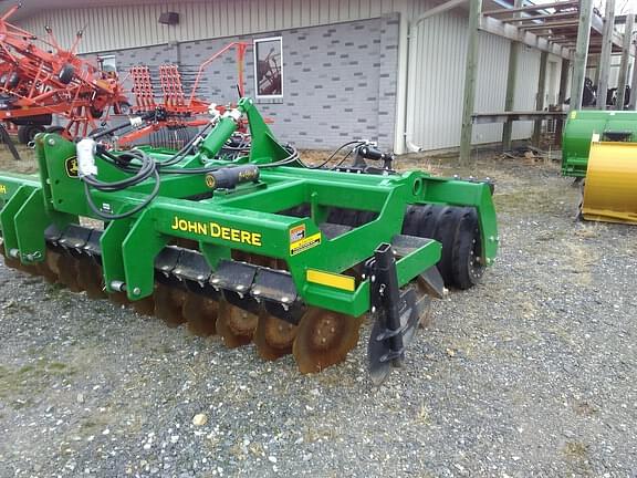 Image of John Deere 2680H equipment image 1