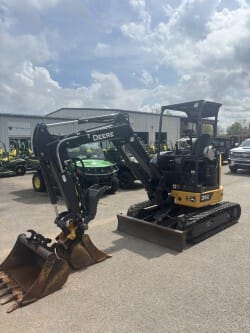 2022 John Deere 26G Equipment Image0