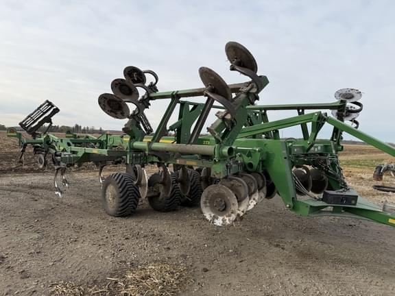 Image of John Deere 2730 equipment image 1