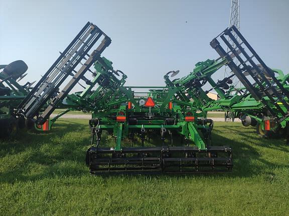 Image of John Deere 2730 equipment image 4