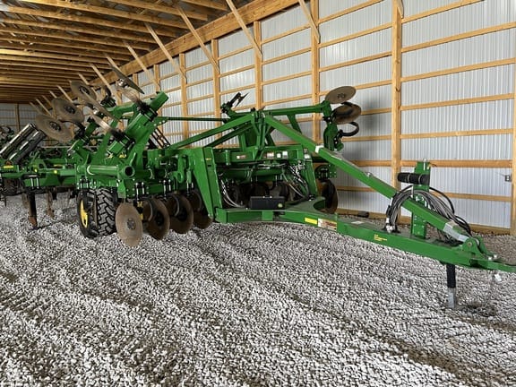 Main image John Deere 2730