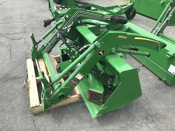 Main image John Deere 300E