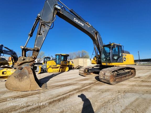 2022 John Deere 300G LC Equipment Image0