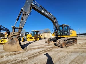 2022 John Deere 300G LC Image