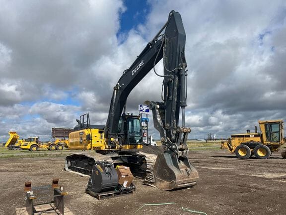 2022 John Deere 300G LC Equipment Image0
