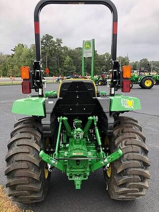 Image of John Deere 3025D equipment image 3