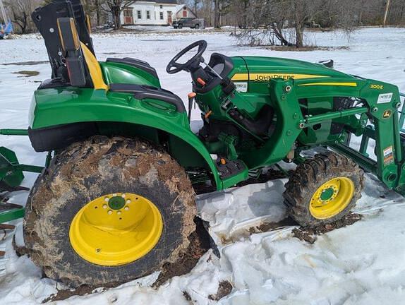 Image of John Deere 3025D equipment image 1
